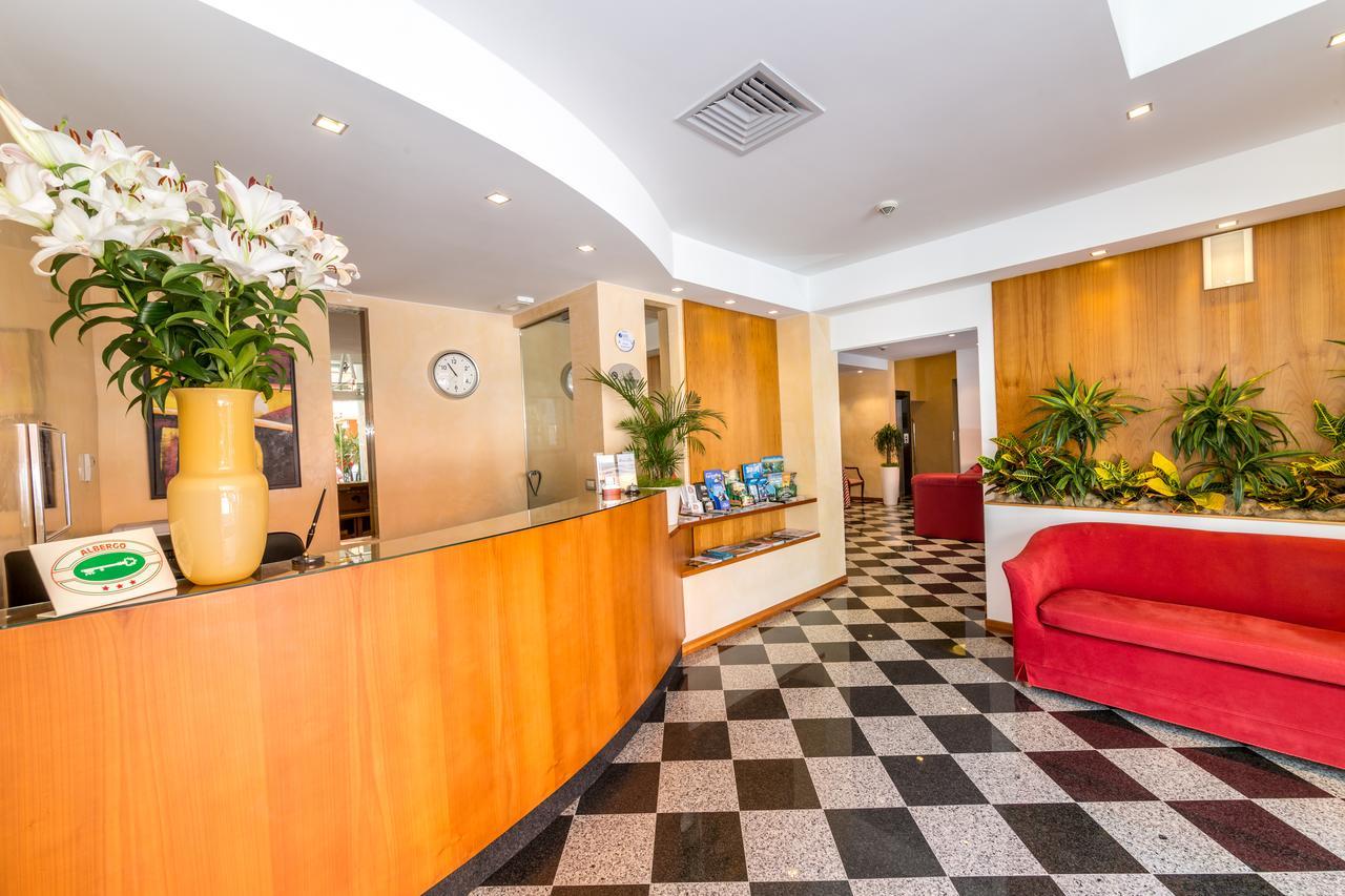 Hotel Villa Gioiosa リド・ディ・イエゾロ エクステリア 写真